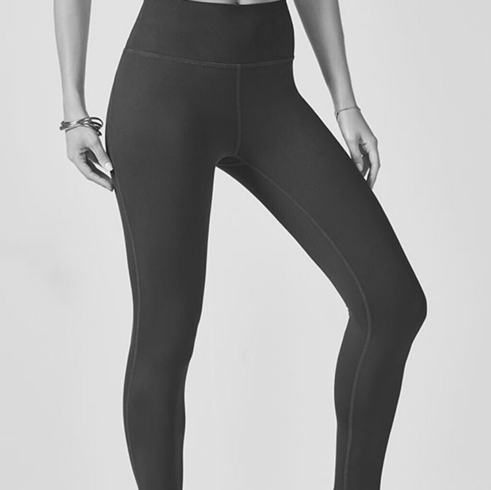 NWT! Fabletics Lisette Powerhold 7/8 capri